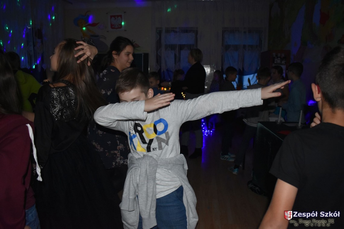 Andrzejki w klasach IV-VIII