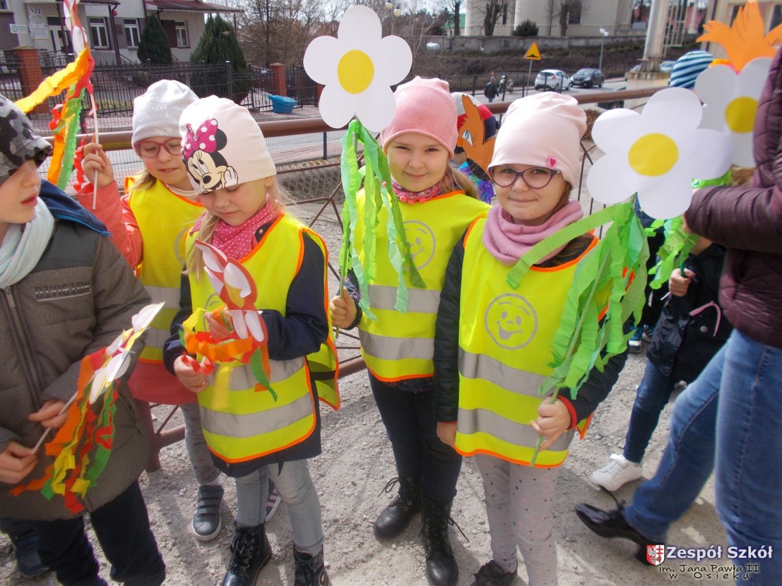 Powitanie wiosny przez przedszkolaków