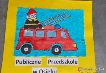 Wycieczka przedszkolaków do remizy Straży Pożarnej w Osieku.