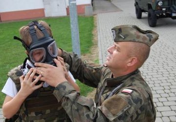 Spotkanie uczniów z przedstawicielem WKU Sandomierz, III Batalionu Radiotechnicznego i X Świętokrzyskiej Brygady Obrony Terytorialnej w Kielcach