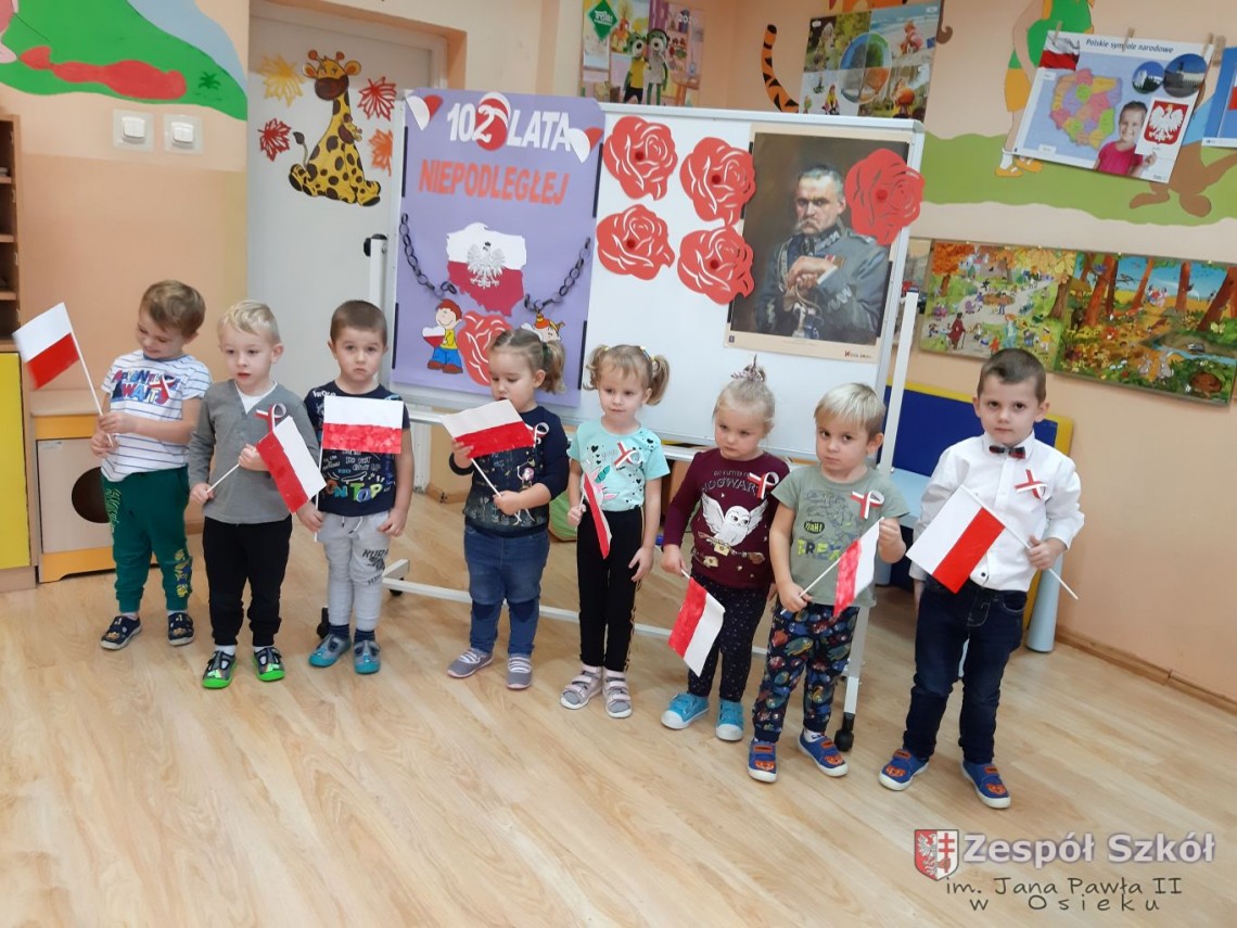 Trzylatki  świętują 102  lata  Niepodległej