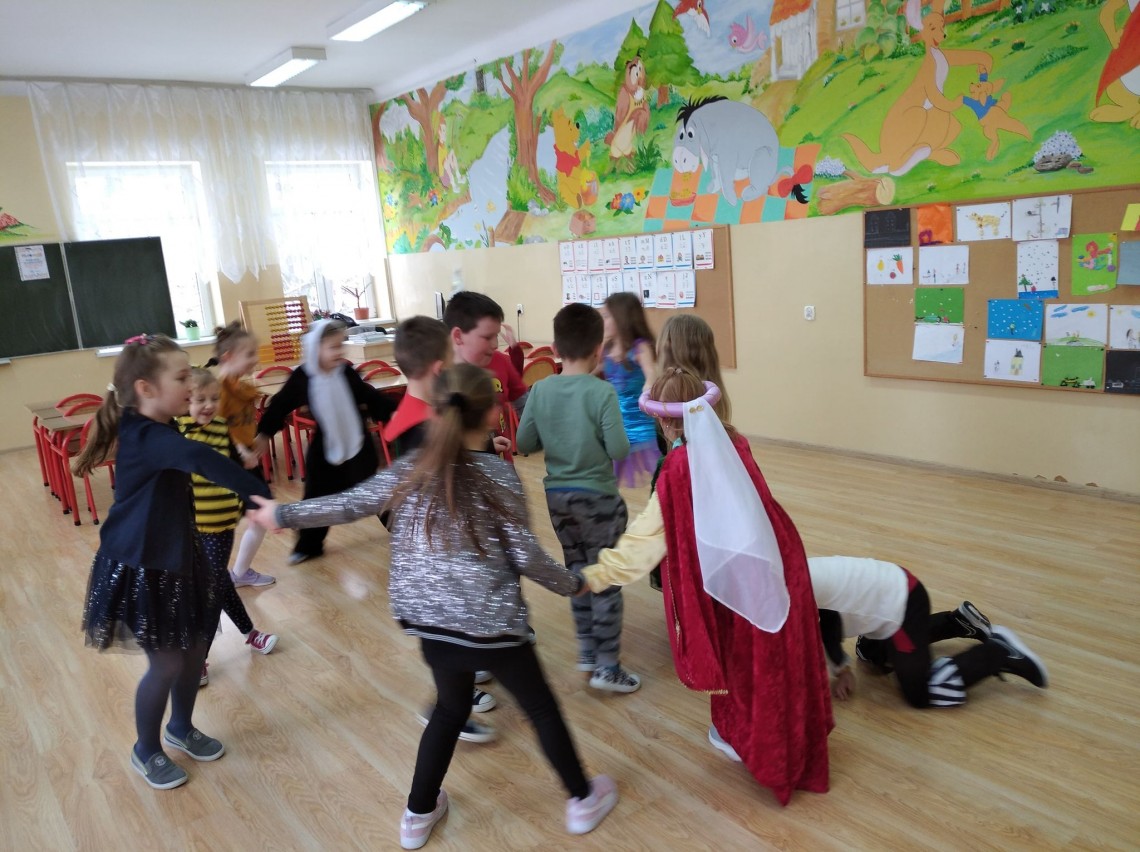 Zabawa karnawałowa kl.I-III