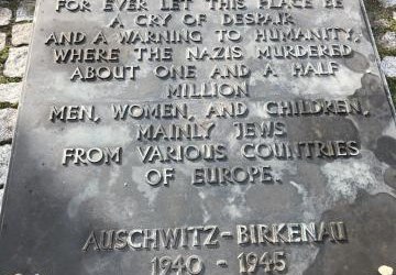 Klasy ósme w Muzeum i Miejscu Pamięci Auschwitz