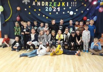 Andrzejki  w  młodszych klasach