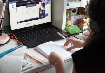 Wraca nauka zdalna - do końca ferii dla uczniów klas V-VIII szkoły podstawowej i szkół średnich