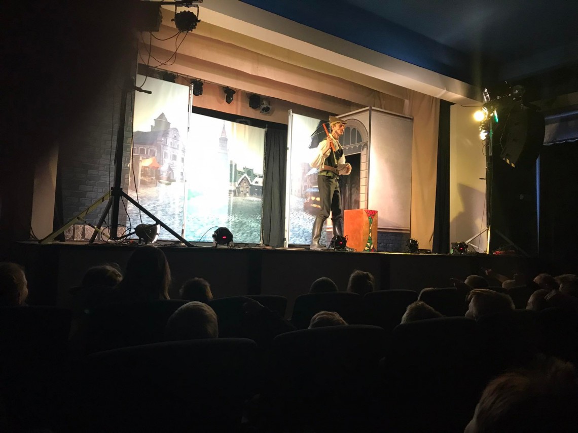 Wycieczka do Staszowa na przedstawienie teatralna pt. ,,Piękna i Bestia”