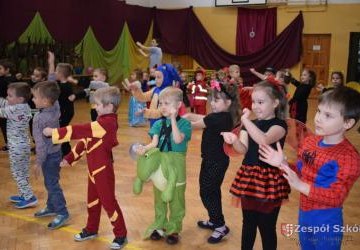 Bal   karnawałowy w  przedszkolu