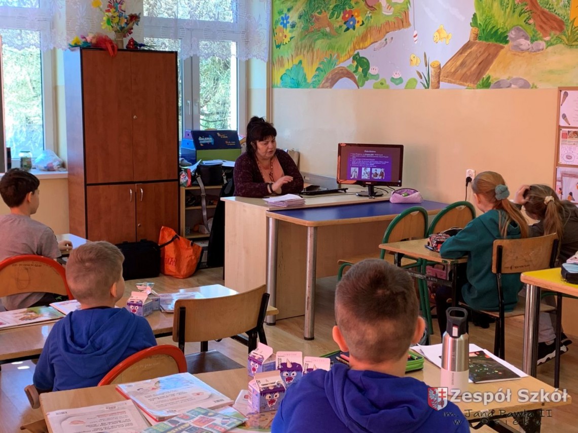 Zajęcia biblioteczne w klasie III