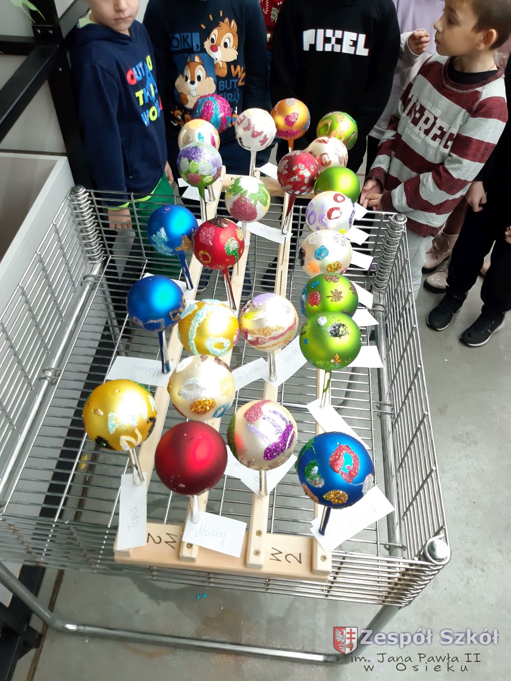 Sześciolatki w Fabryce Bombek GMC w Staszowie