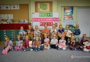 Przedszkolaki świętują Dzień Pluszowego Misia
