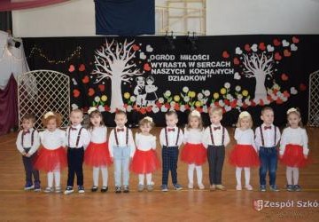 Uroczystość Dnia Babci i Dziadka w przedszkolu