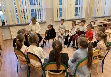 Wypożyczalnia skrzydeł. Opowieść o magii czytania.