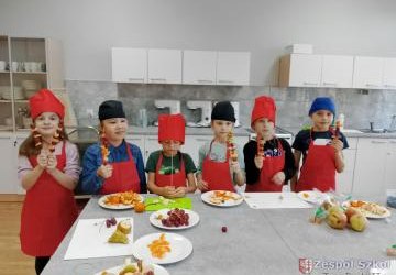 Owocowe szaszłyki w klasie IB