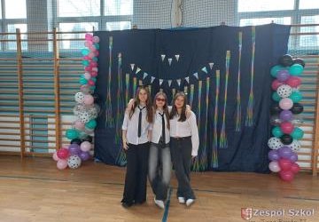 Niech żyje bal!  Zabawa karnawałowa w naszej szkole