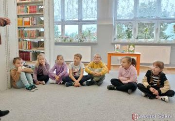 Zajęcia biblioteczne w kl.2B - ,,Z książką na Ty’’