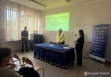 Bezpieczni po zmroku – spotkanie z Policjantem