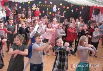 Zabawa karnawałowa w klasach I-III
