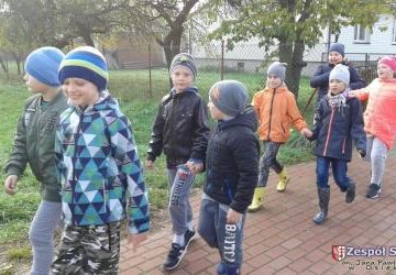 Wycieczka klasy IIIb do lasu