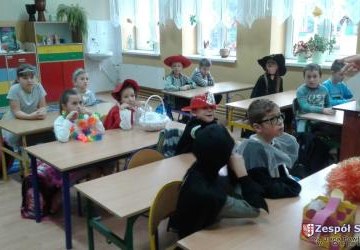 Obchody Międzynarodowego Dnia Postaci z Bajek w klasie IIIb