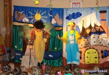 Teatrzyk w przedszkolu ,,Mówię nie wszystkiemu co złe