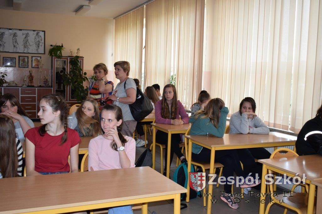 Racjonalne odżywianie dzieci i młodzieży. Prawa konsumenta.