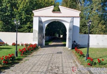 Rajd rowerowy klasy V do Pustelni Złotego Lasu w Rytwianach.